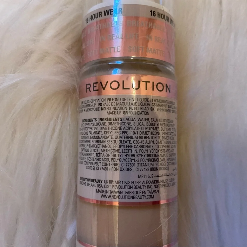 Revolution IRL Filter Longwear Foundation - New - F8.5